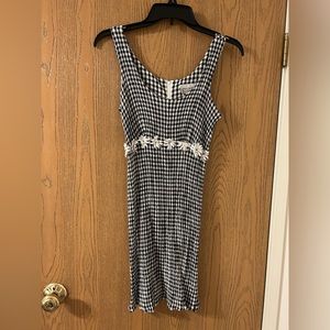 90’s Gingham Print Dress with Daisies